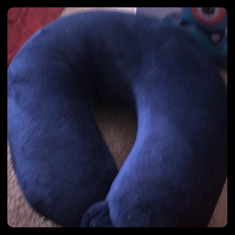 Plane rest pillow